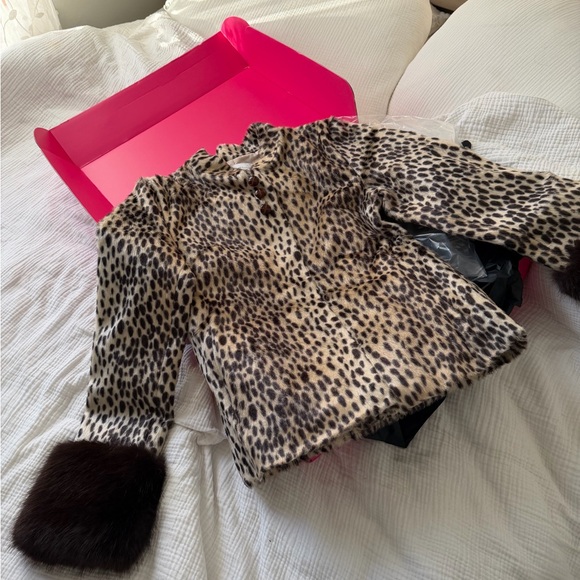 Carelli Dolly Leopard Print Fur Jacket - Picture 3 of 5